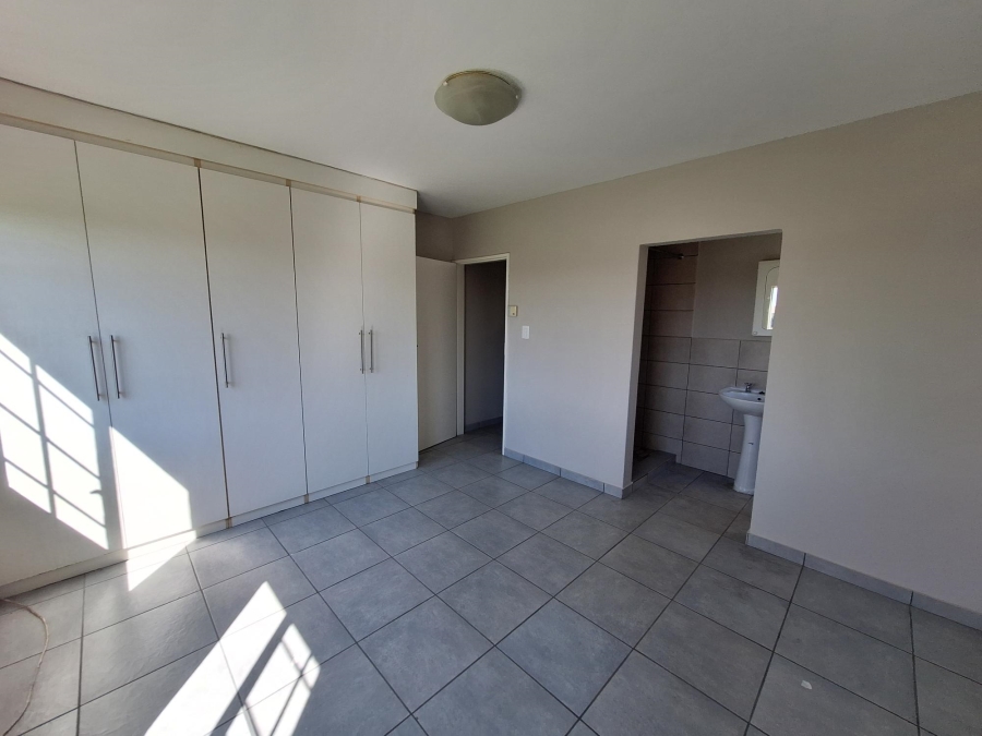 3 Bedroom Property for Sale in Rustenburg North North West